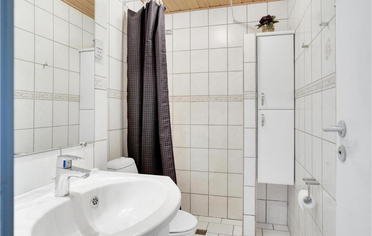 Beach Front Apartment In Fano With Wifi Екстериор снимка